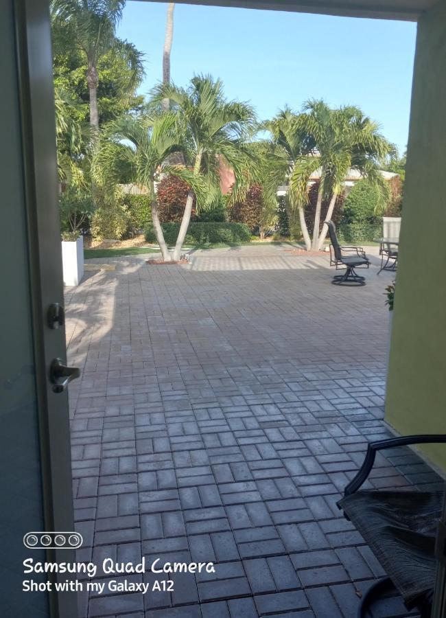 Capri Inn & Apartments Lake Worth Beach Buitenkant foto